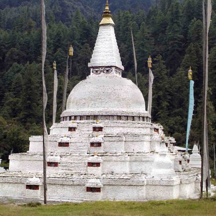 Chendebji Chorten